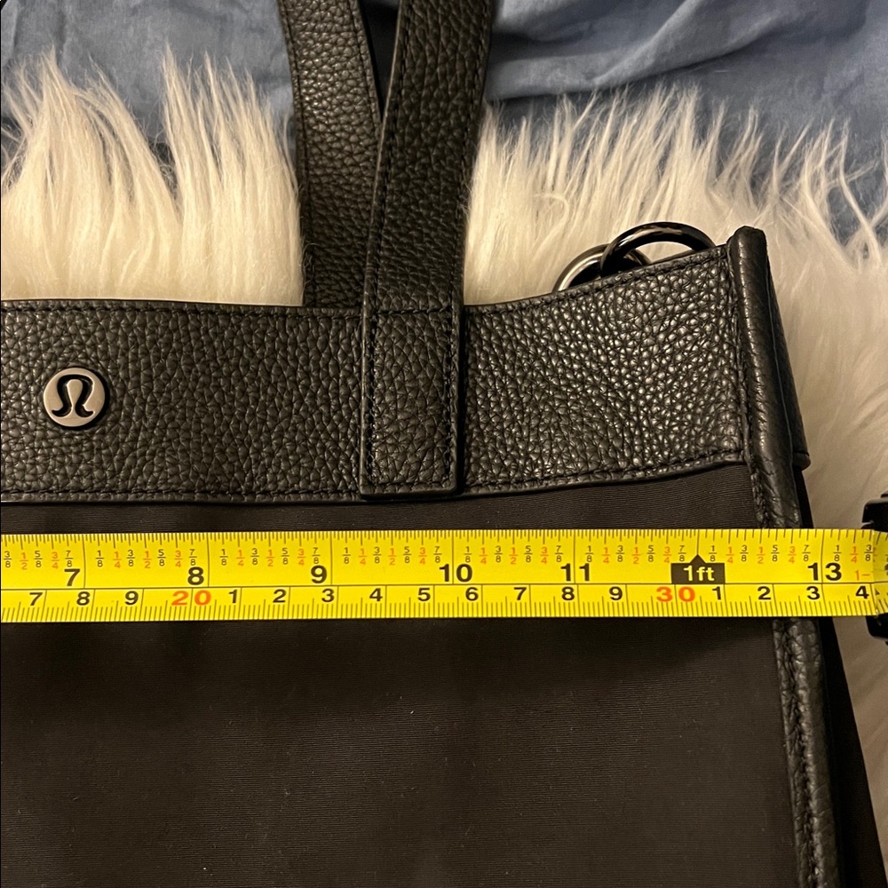 Lululemon Athletica Black Crossbody Bag Minimalist Design - Picture 13 of 14